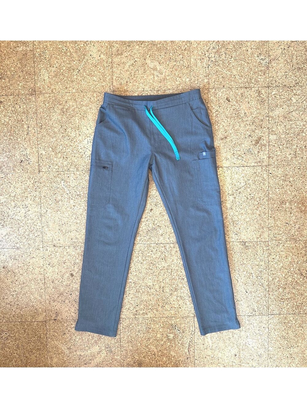 FIGS Yola Scrub Pants SMALL Gray Graphite Drawstring Pockets Slim Fit TW2000R